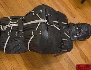 S305_MALEBONDAGE_Double Squeeze_MisterX_StraitjacketInsideSleepsack